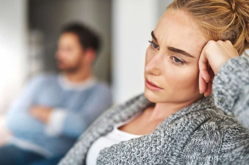 Why Do Men Pull Away and Lose Interest? | LoveLearnings.com
