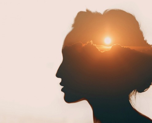 woman-with-sunset-in-head