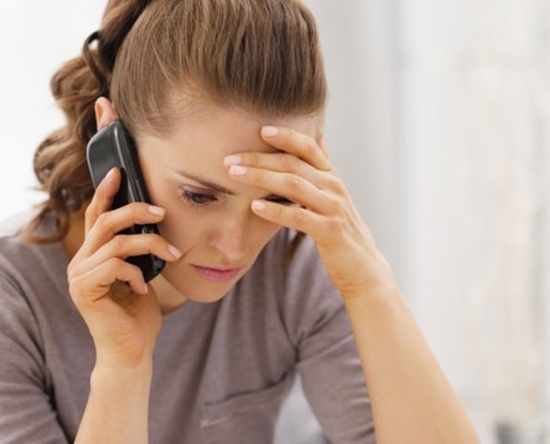 woman-upset-on-phone